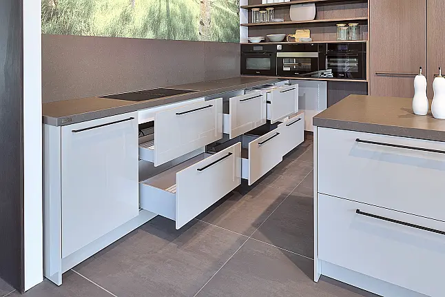 Koje 58 KL: Grote SieMatic keuken met composiet keukenbladen