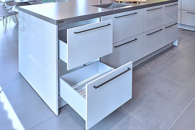 Koje 58 KL: Grote SieMatic keuken met composiet keukenbladen