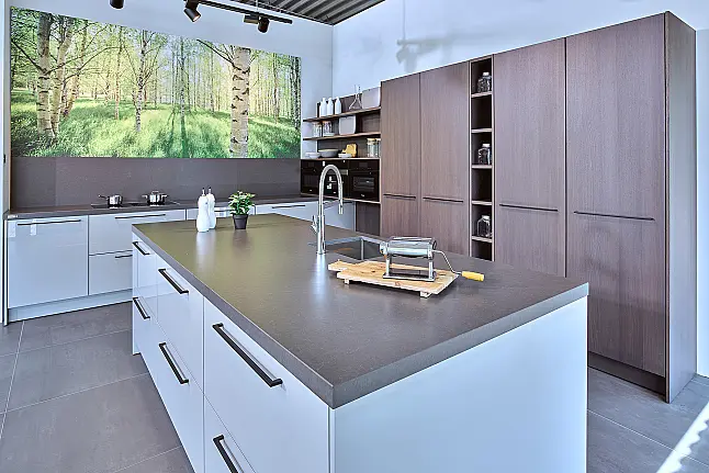 Koje 58 KL: Grote SieMatic keuken met composiet keukenbladen
