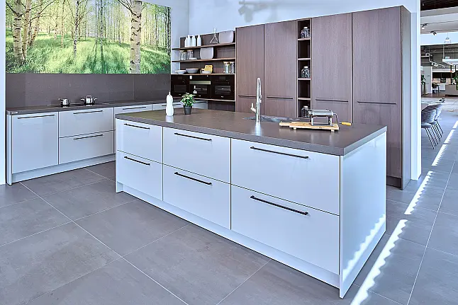 Koje 58 KL: Grote SieMatic keuken met composiet keukenbladen