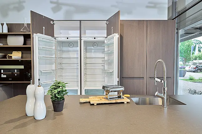Koje 58 KL: Grote SieMatic keuken met composiet keukenbladen