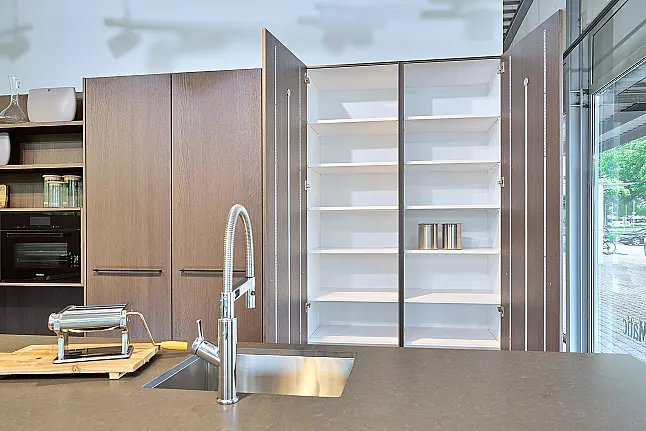 Koje 58 KL: Grote SieMatic keuken met composiet keukenbladen