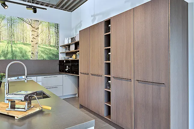 Koje 58 KL: Grote SieMatic keuken met composiet keukenbladen
