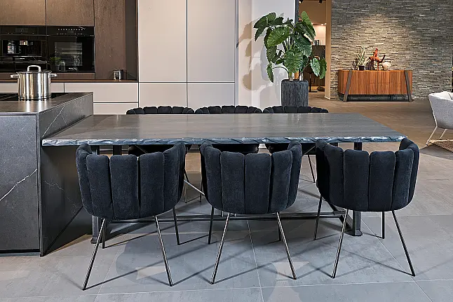 Koje 204 KL: Tisch Artus