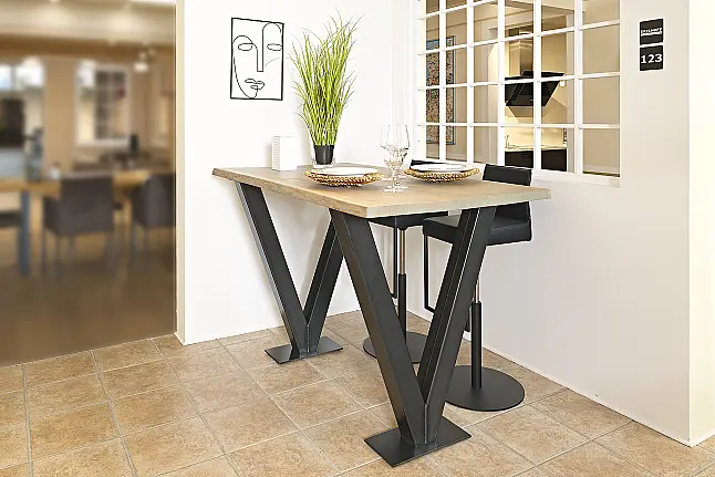Koje 123 KL: Hoge tafel met V-frame