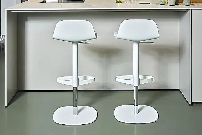 Koje 5 KH: Barhocker Bonnie