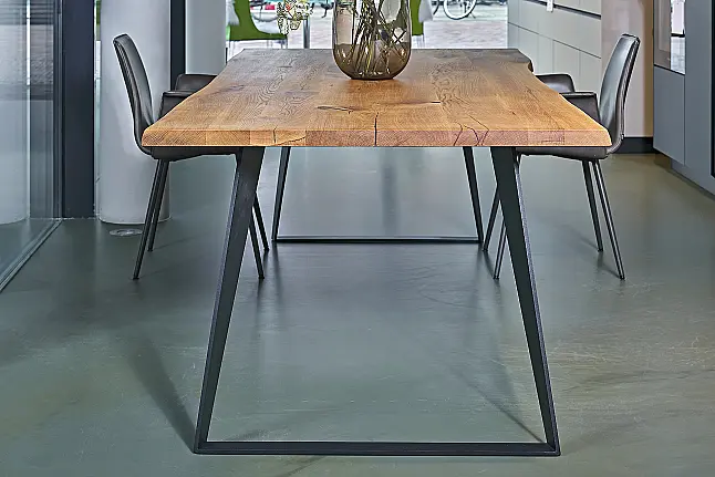 Koje 20 KH: Tisch Premium Alteiche