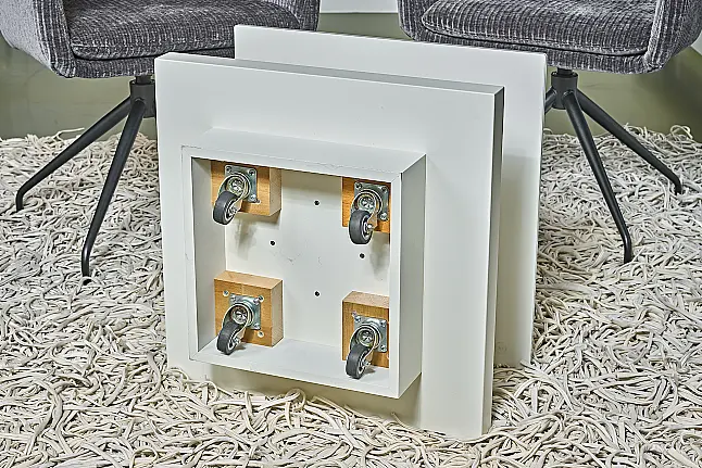 Koje 3 KH: Couchtisch mit Glasplatte