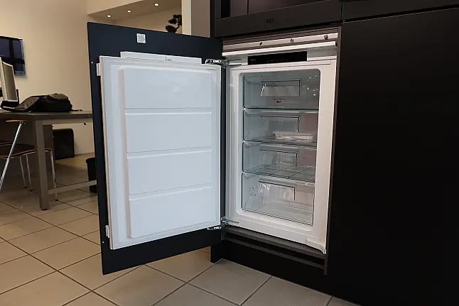 AEG Einbau-Gefrierschrank