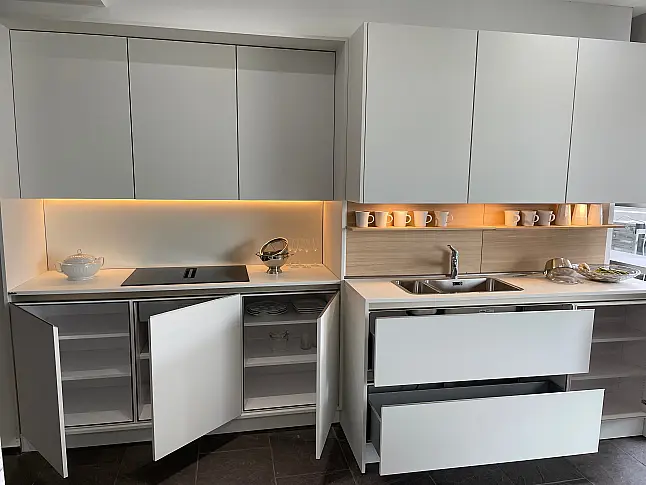 Musterküche SLC lotusweiss smartlaque samtmatt