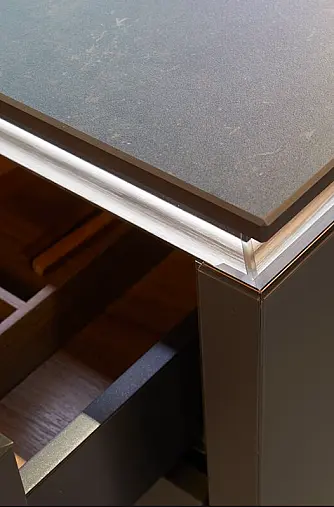 luxuriöses, ästhetisch höchst ansprechendes Exemplar