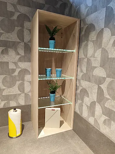Betonoptik Küche in Grau matt U-Form moderne Einbauküche mit Griffleisten und Miele E-Geräten modern ausgestattet