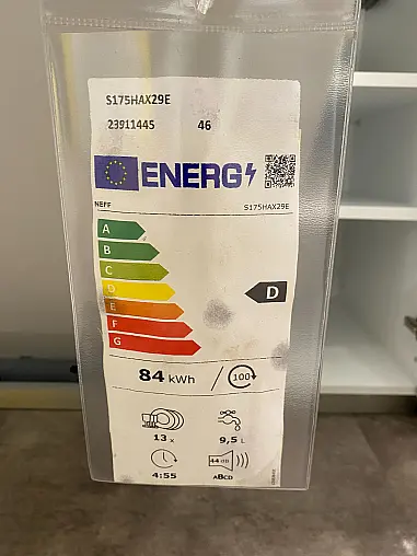 Einbauküche UGL Uni Gloss