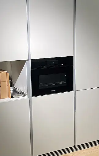 Miele Dampfbackofen Obsidianschwarz