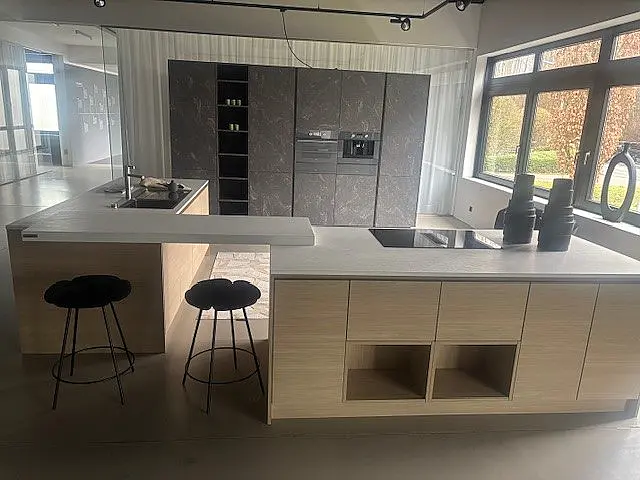Sonderpreis für diese Designer-Küche gefällig?