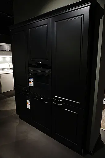 Landhausküche Schwarz seidenmatt