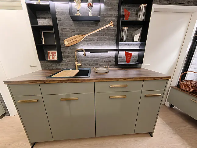 nobilia Hauswirtschaftsraum Olive matt mit Garderobe, Wäschetrockner, Quooker &amp; Durchgangstür