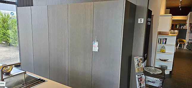 topmoderne Designer-Küche mit Bora Professional und Miele Geräten