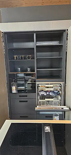 topmoderne Designer-Küche mit Bora Professional und Miele Geräten