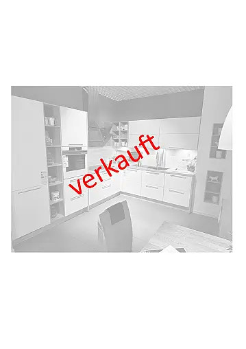 Moderene L-Planung mit Regalen kombiniert
