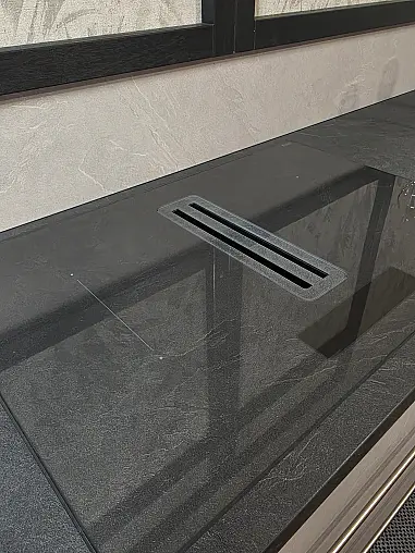 Schlichte  großzügige L Küche