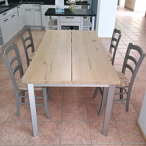 Schöne Tischgruppe mit Tisch und 4 Stühle