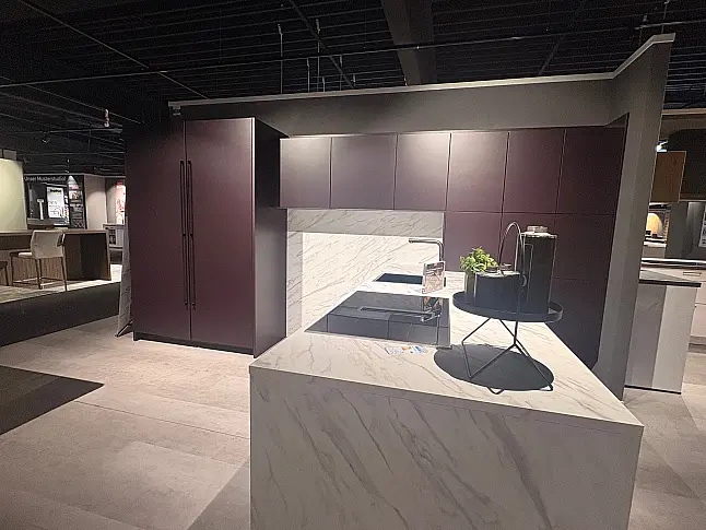 moderne Küche im hochwertigen Design