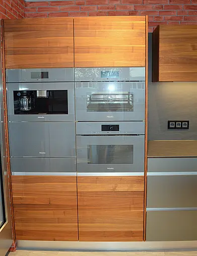 Traum in Holz mit K7 Insel