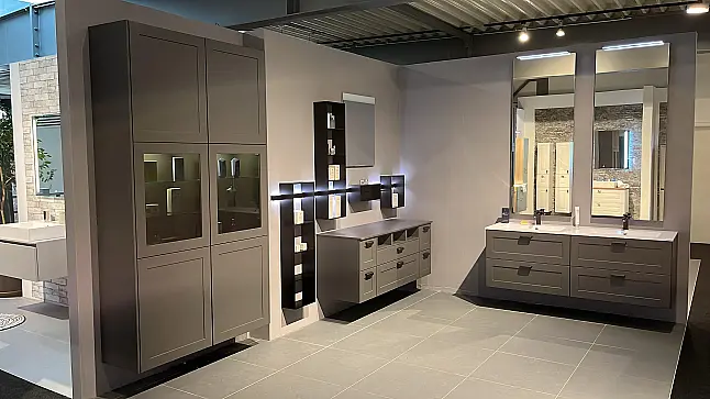 Badmöbel im modernen Landhausdesign