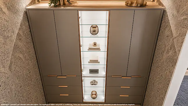 Kleiderschrank N120 mit beleuchteter Glasvitrine