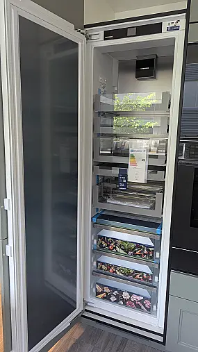 Wunderschöne Landhaus-Küche  mit BOSCH Geräten und Keramik APL