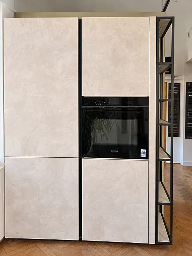 Elba Schiefersand  mit Neolith Keramik Arbeitsplatte