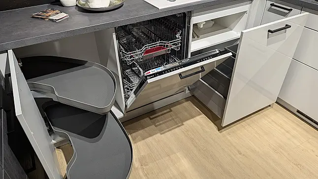 Zeitlos moderne Einbauküche Kristallgrau Hochglanz U-Form Küche mit Theke, viel Stauraum und inkl. E-Geräten komplett