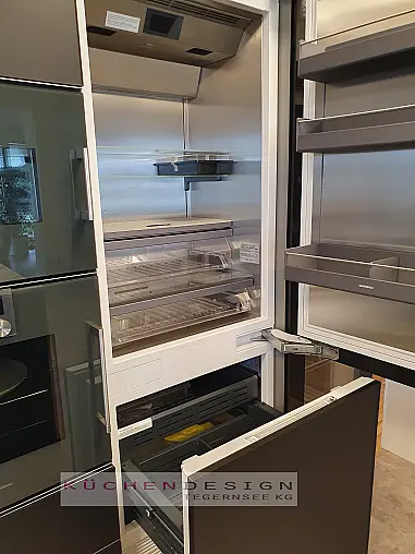 Poggenpohl Premium Designküche | Schwarz Samtmatt |