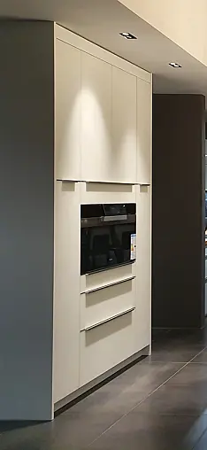 2 Hochschrank Zeilen jeweils für Backofen / Kühl-Gefrierkombination