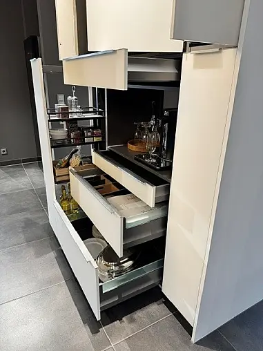 2 Hochschrank Zeilen jeweils für Backofen / Kühl-Gefrierkombination