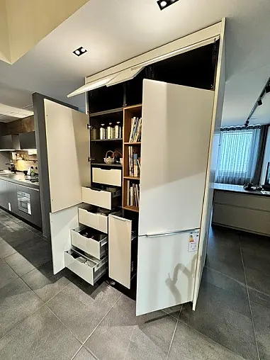 2 Hochschrank Zeilen jeweils für Backofen / Kühl-Gefrierkombination