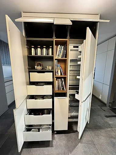 2 Hochschrank Zeilen jeweils für Backofen / Kühl-Gefrierkombination