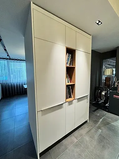 2 Hochschrank Zeilen jeweils für Backofen / Kühl-Gefrierkombination