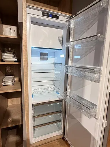 Natürlichkeit in ihrer schönsten Form - moderne Küche in Holz und Fango