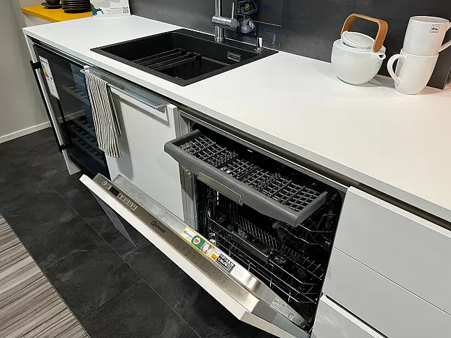 Moderne und frische Küche in Farbkombination mit Weinkühlschrank von AMICA und BORA PUXU2R /H- // Preis nochmals deutlich reduziert- Wir brauchen Platz!
