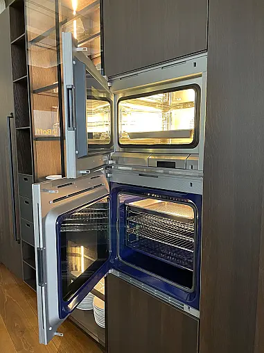BOFFI Hochwand System HIDE mit Elektrischen Geräten Gaggenau