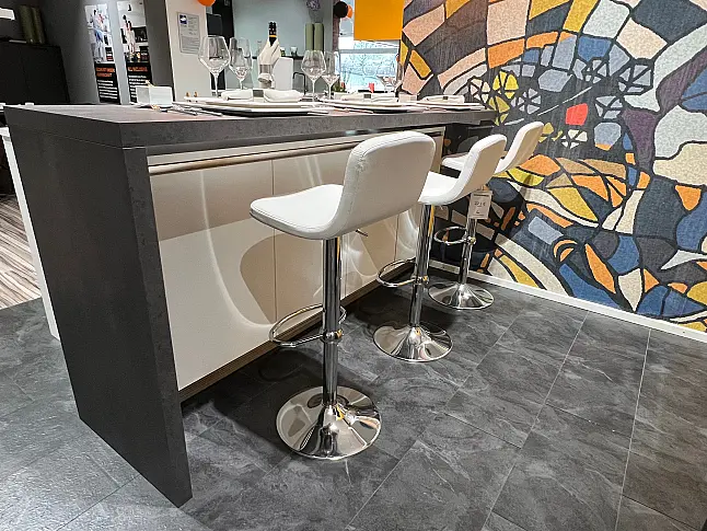 Moderne und frische Küche in Farbkombination mit Weinkühlschrank von AMICA und BORA PUXU2R /H- // Preis nochmals deutlich reduziert- Wir brauchen Platz!