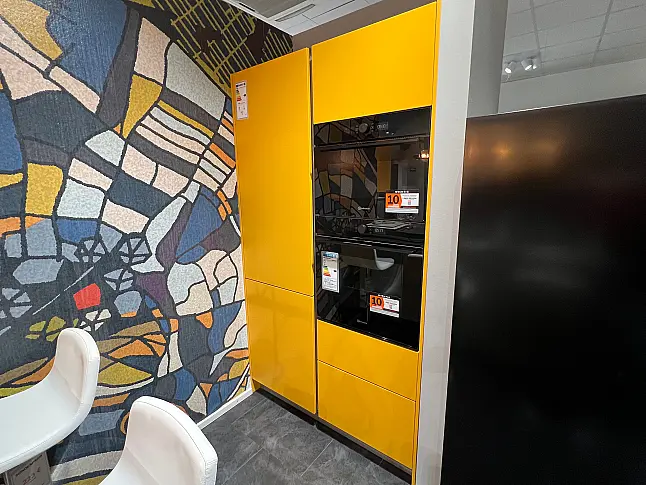 Moderne und frische Küche in Farbkombination mit Weinkühlschrank von AMICA und BORA PUXU2R /H- // Preis nochmals deutlich reduziert- Wir brauchen Platz!