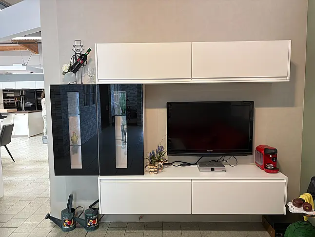 Stylische Wohnwand