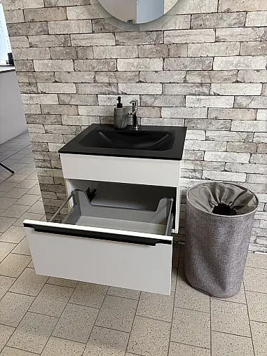 Badezimmer-Schrank