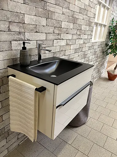 Badezimmer-Schrank