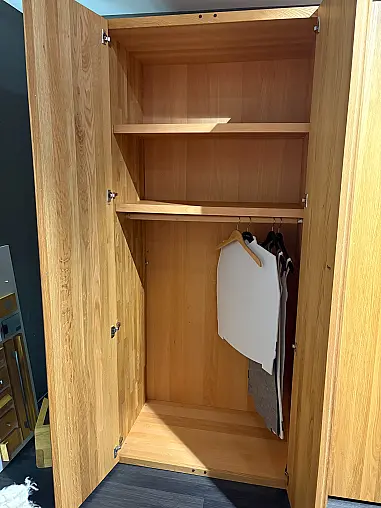 Drehtürenschrank