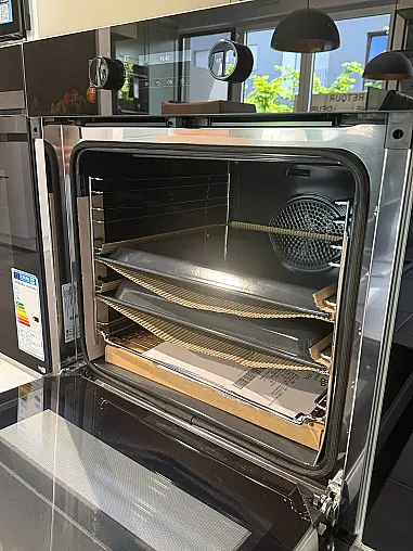 Backofen mit Pyrolyse