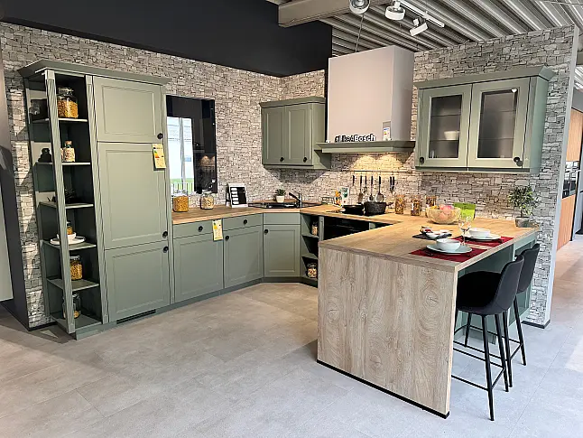 Cascada Lacklaminat Schilf mit Endgrain Oak NB Arbeitsplatte mit Bosch Geräte Abholung in Herne